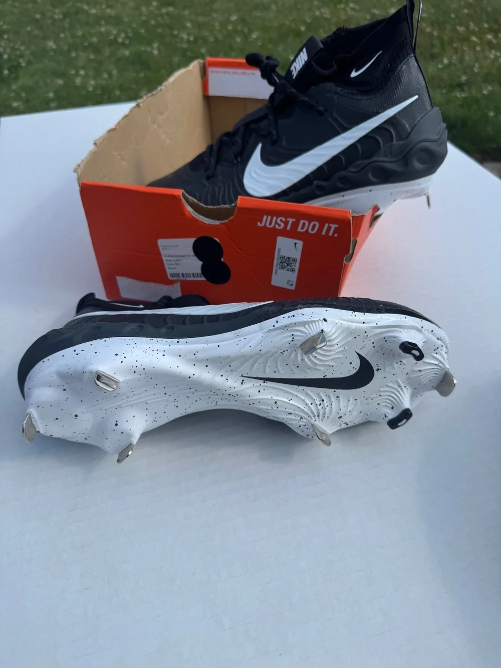 Nike Alpha Huarache Men’s 8 New Damaged Box
